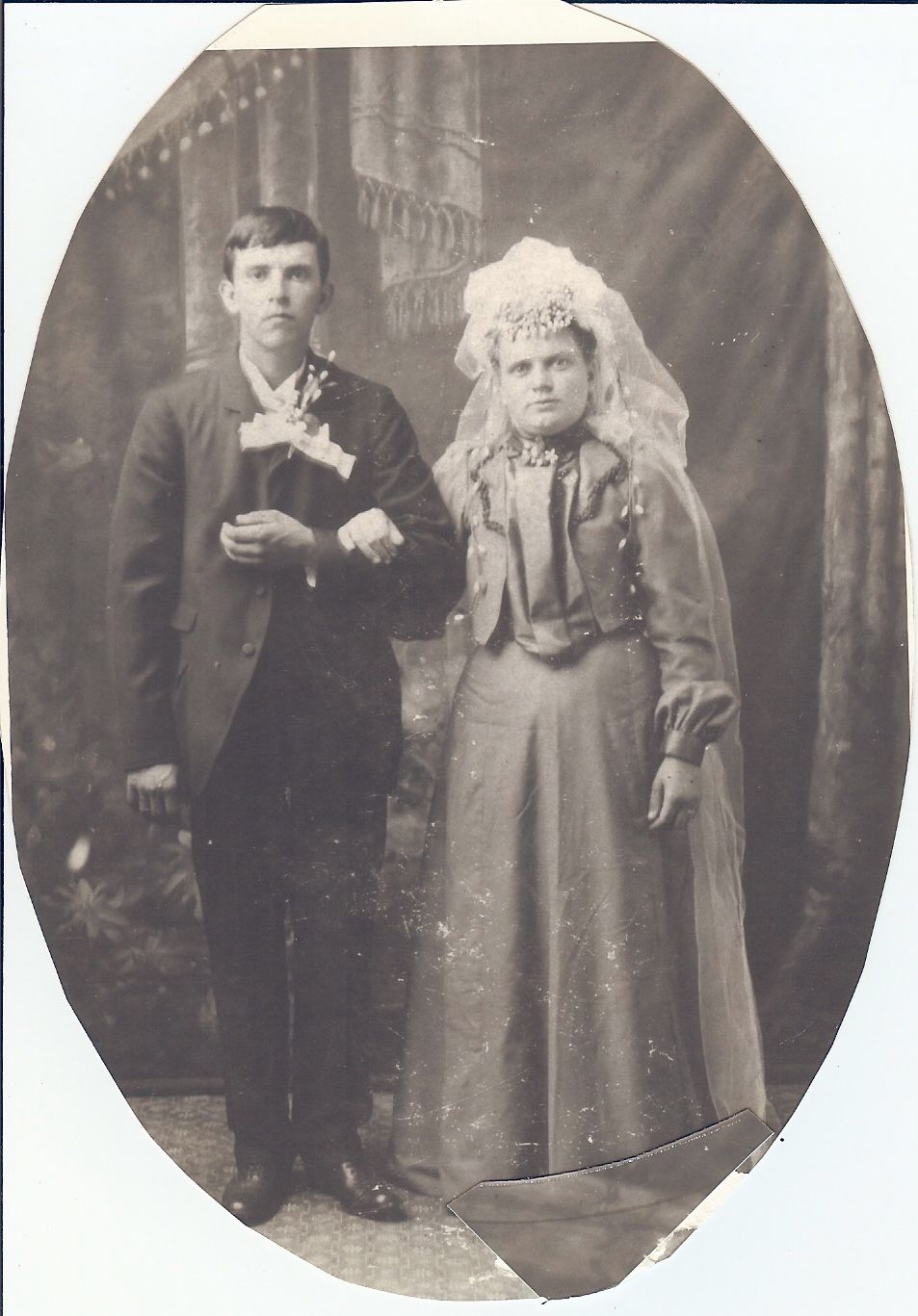 Wedding photograph of John Suthoff and Agnes Wankum